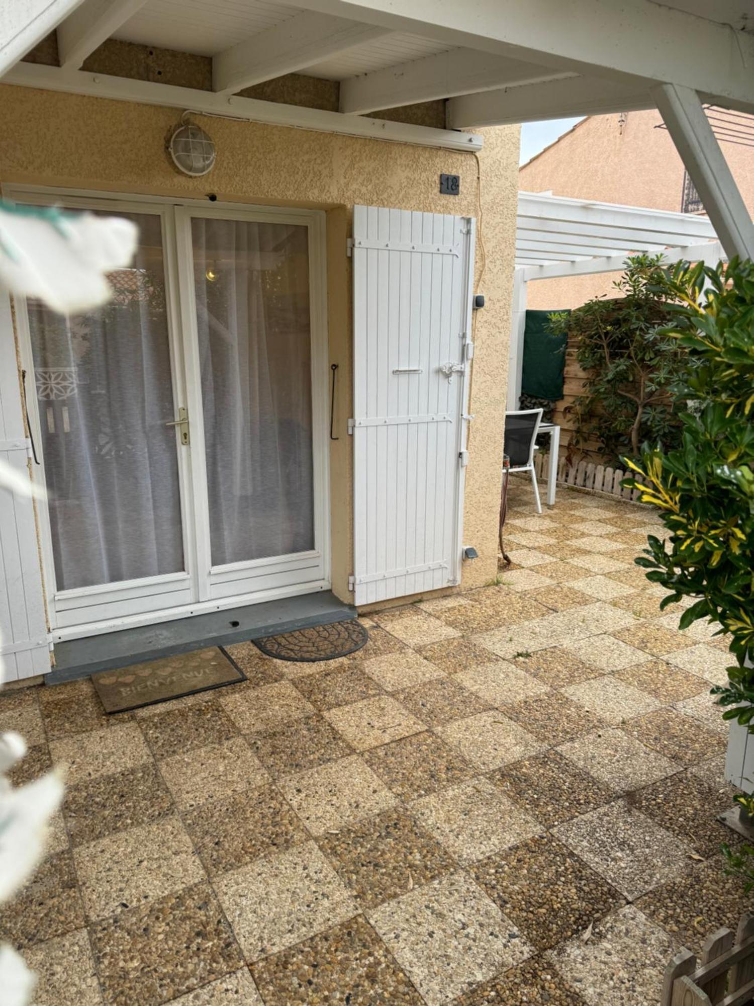 Maison Tout Confort, Bord De Mer Avec Parking Prive Gruissan Exterior photo
