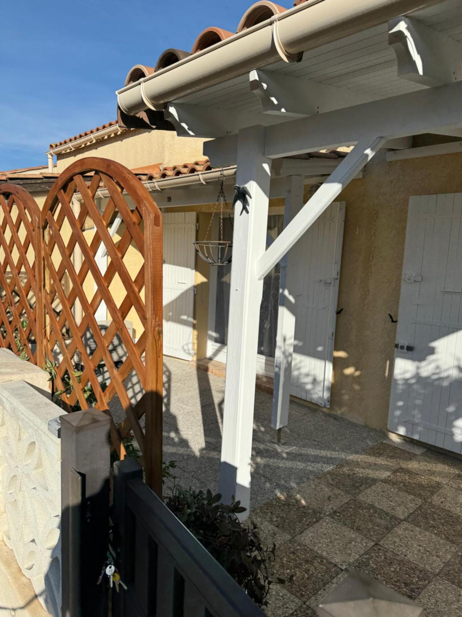 Maison Tout Confort, Bord De Mer Avec Parking Prive Gruissan Exterior photo